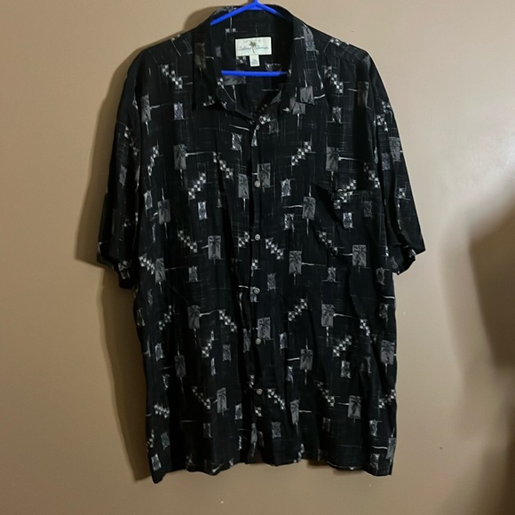Rayon vacation Hawaiian style shirt. B6 - Picture 1 of 4